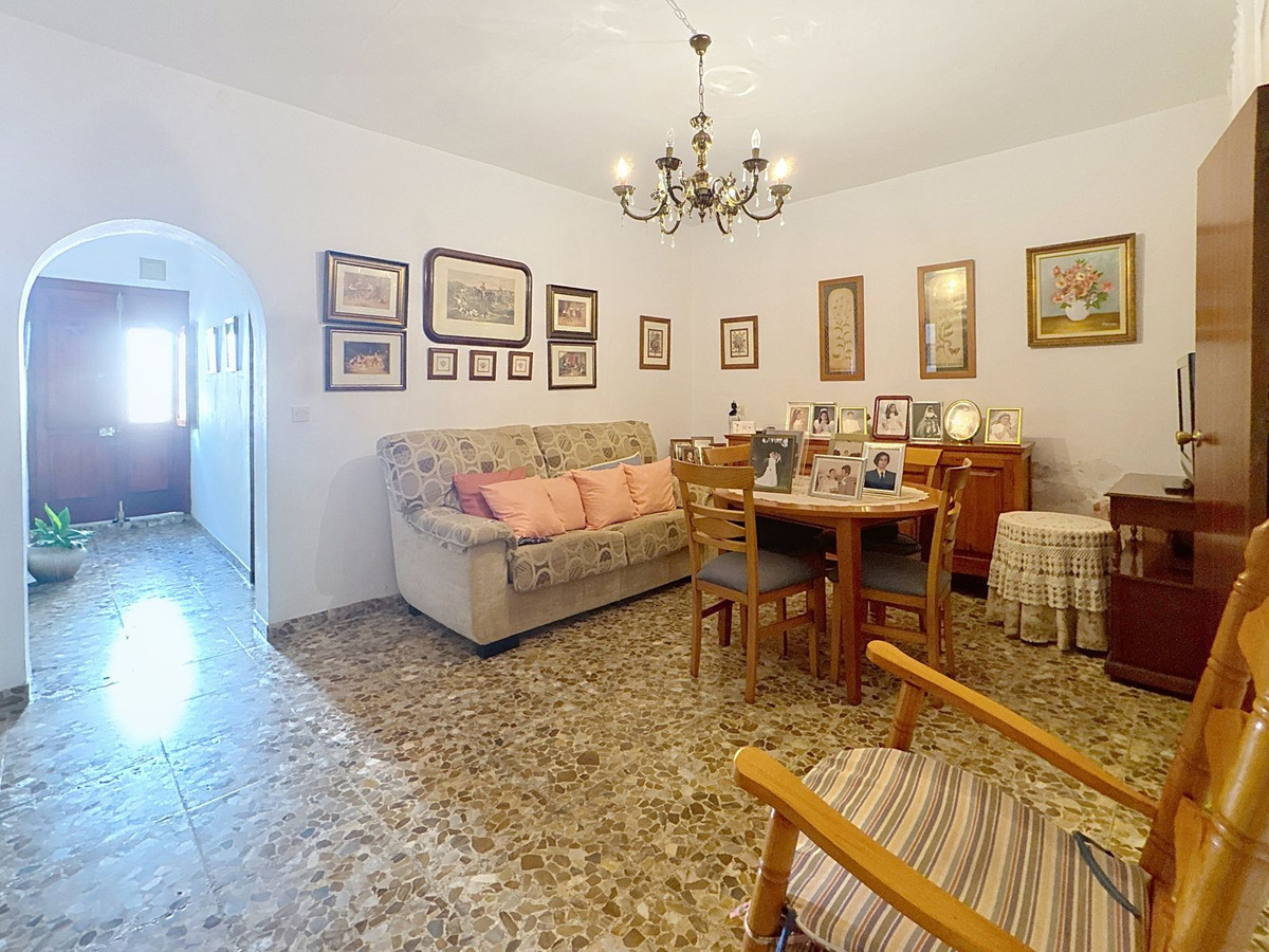 35cf8e0096715c38246433f4ff408fe8 - 9