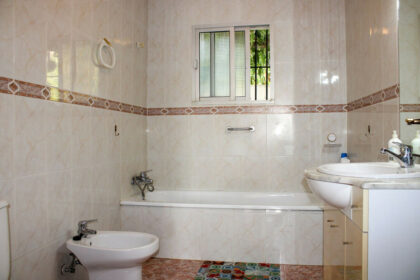 35d224659d80d92fa6411d3d5c190506 - 19