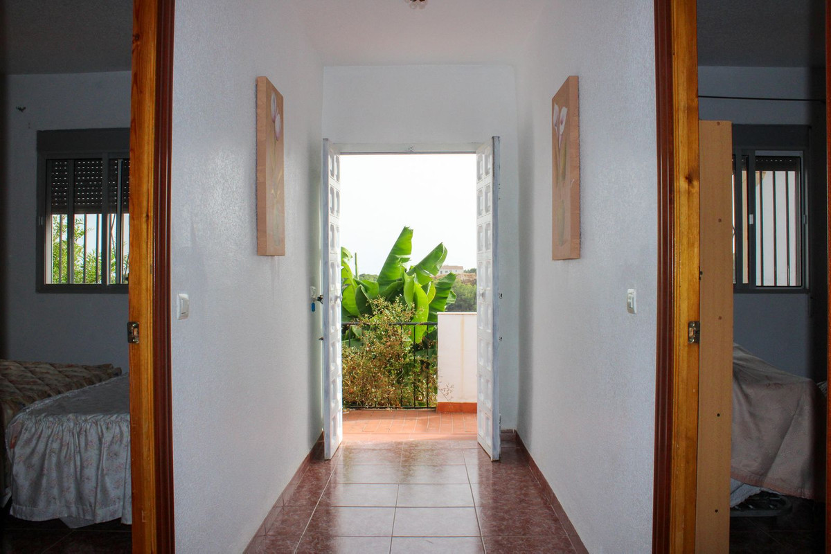 35d224659d80d92fa6411d3d5c190506 - 21