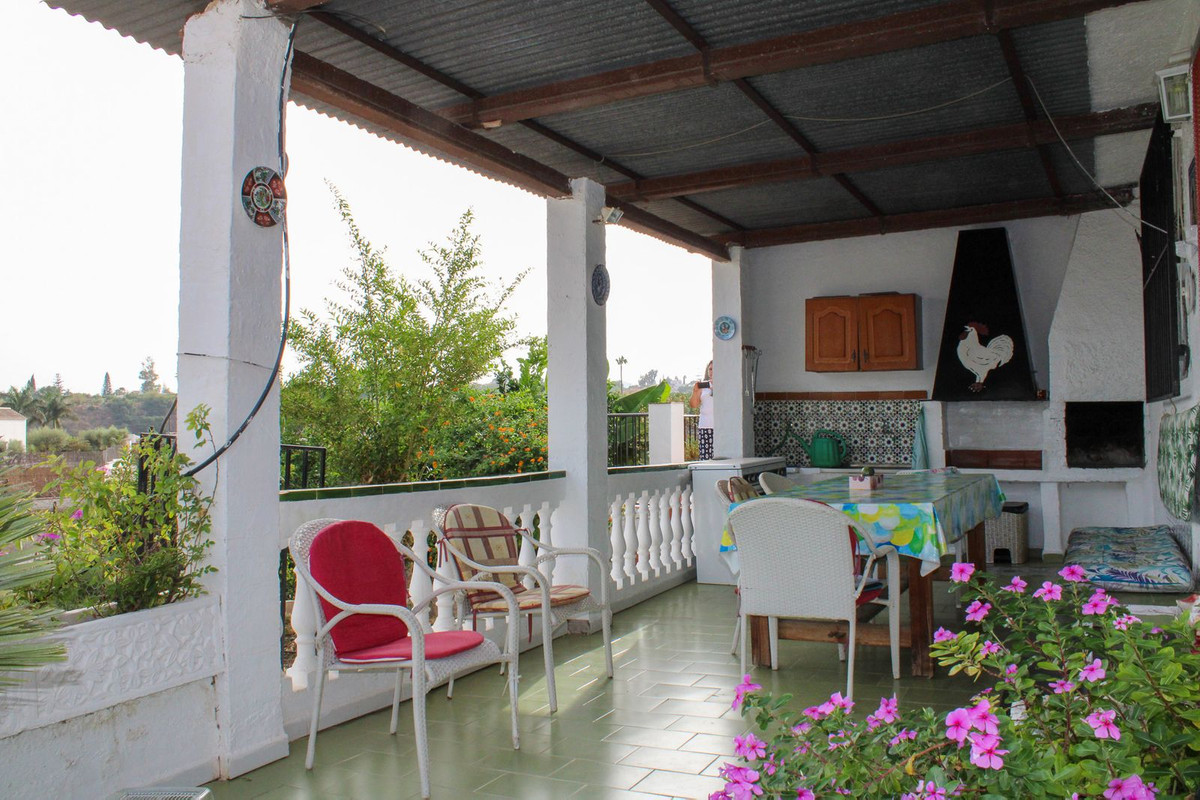 35d224659d80d92fa6411d3d5c190506 - 32