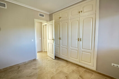 35ffb00299915630054308a362136041 - 24