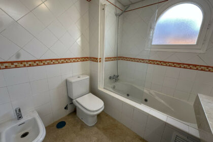 35ffb00299915630054308a362136041 - 32