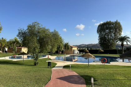 35ffb00299915630054308a362136041 - 73