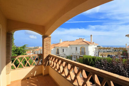 360b49150e503c0021e7d213cb142204 - 10