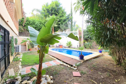 360b49150e503c0021e7d213cb142204 - 14