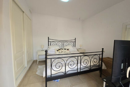 360b49150e503c0021e7d213cb142204 - 8