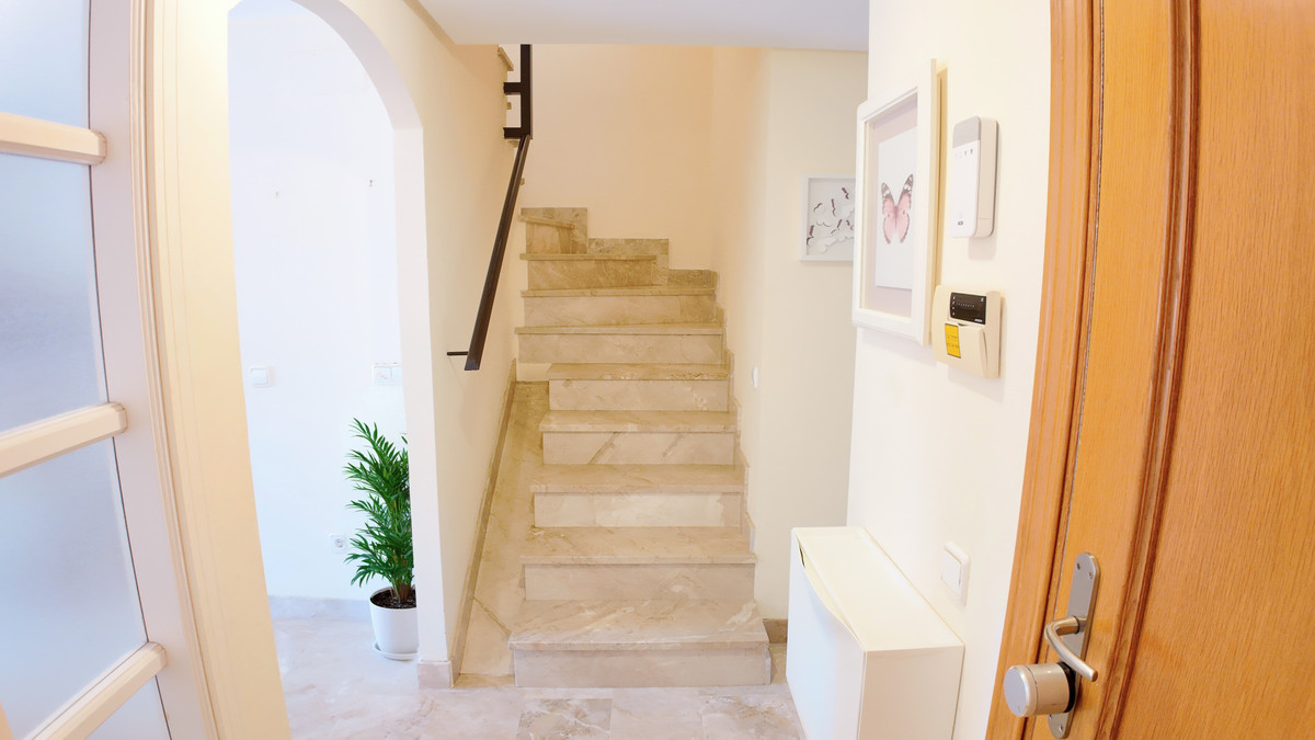 374eb39c962574276546b90f99c723d8 - 16