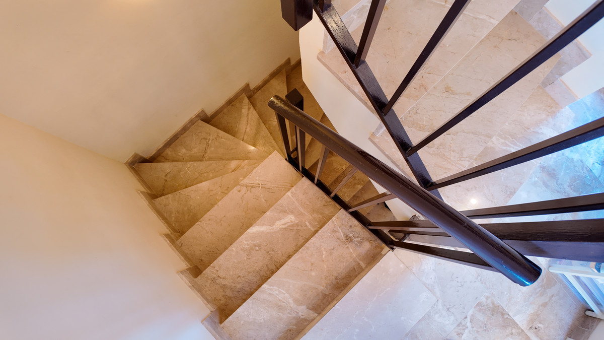 374eb39c962574276546b90f99c723d8 - 17