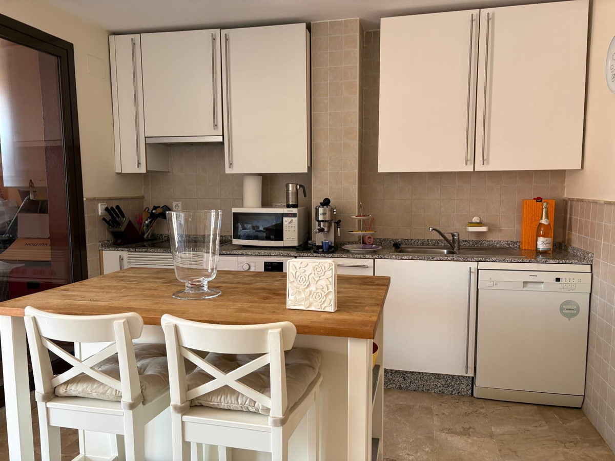 374eb39c962574276546b90f99c723d8 - 19