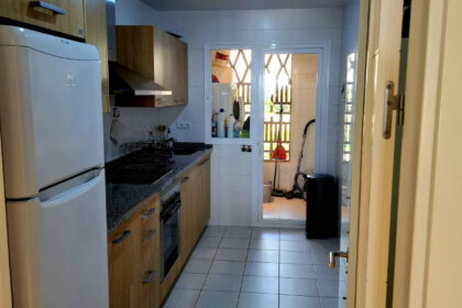 37bf9773df5468d9eeb4e19025b184fd - 12