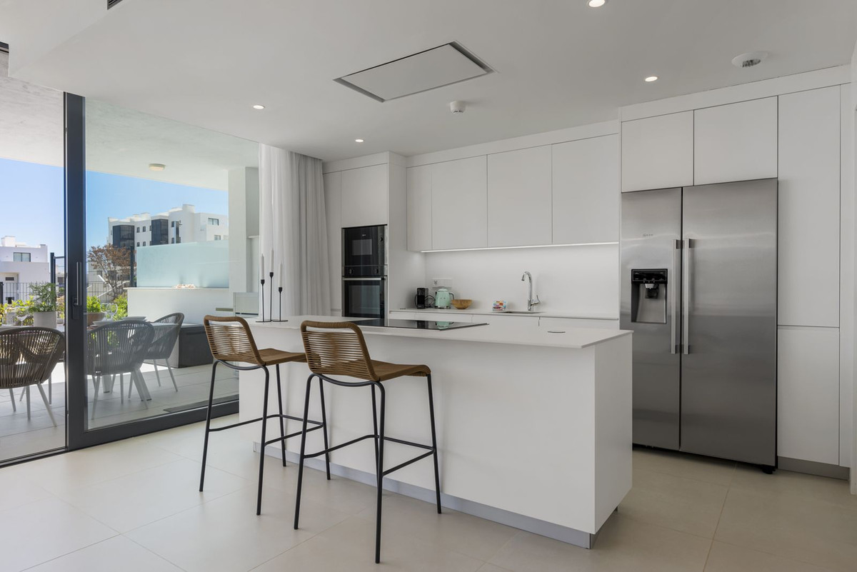 37c98639ca9861262ad9d3138cde9490 - 16