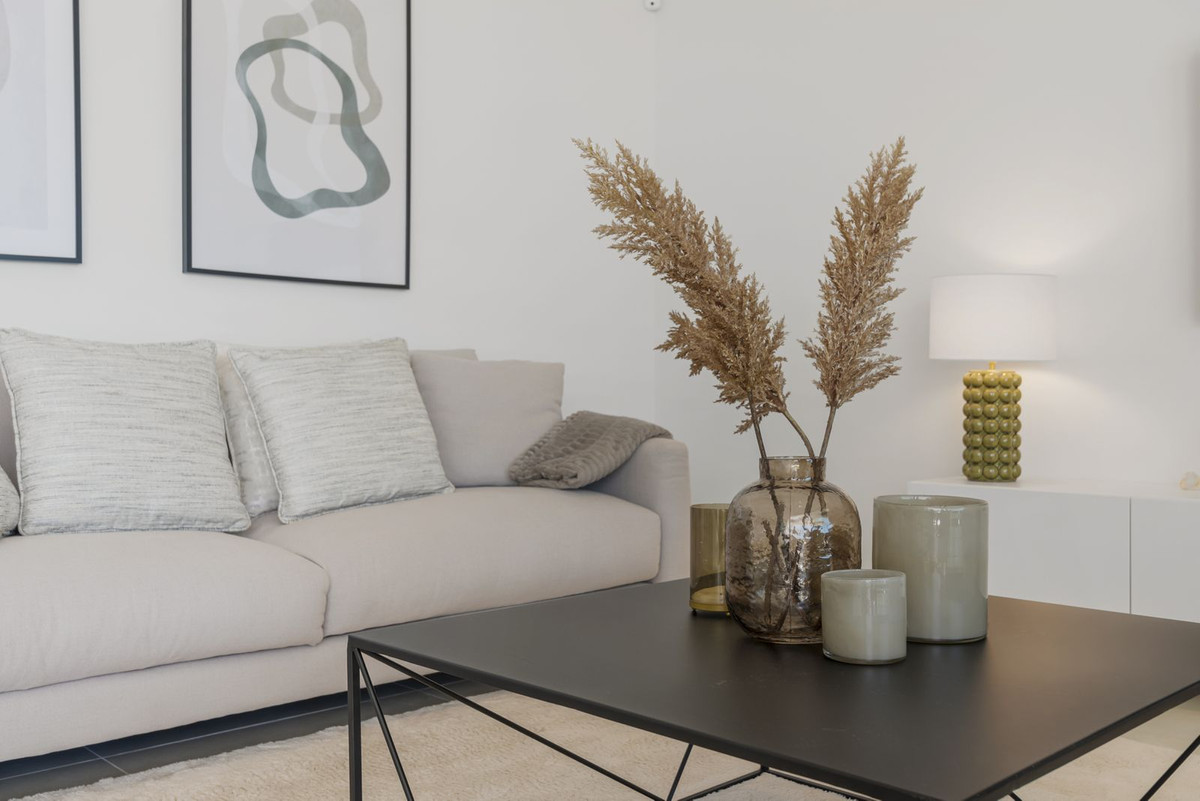 37c98639ca9861262ad9d3138cde9490 - 20