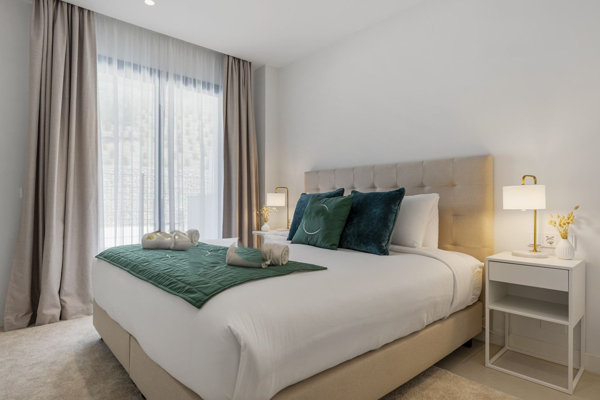 37c98639ca9861262ad9d3138cde9490 - 23