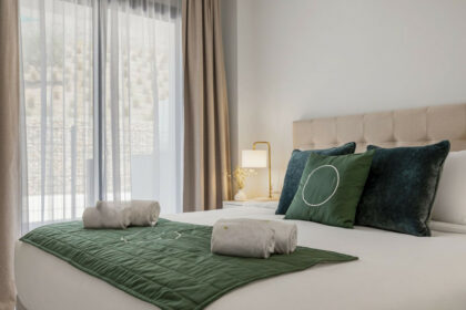 37c98639ca9861262ad9d3138cde9490 - 24