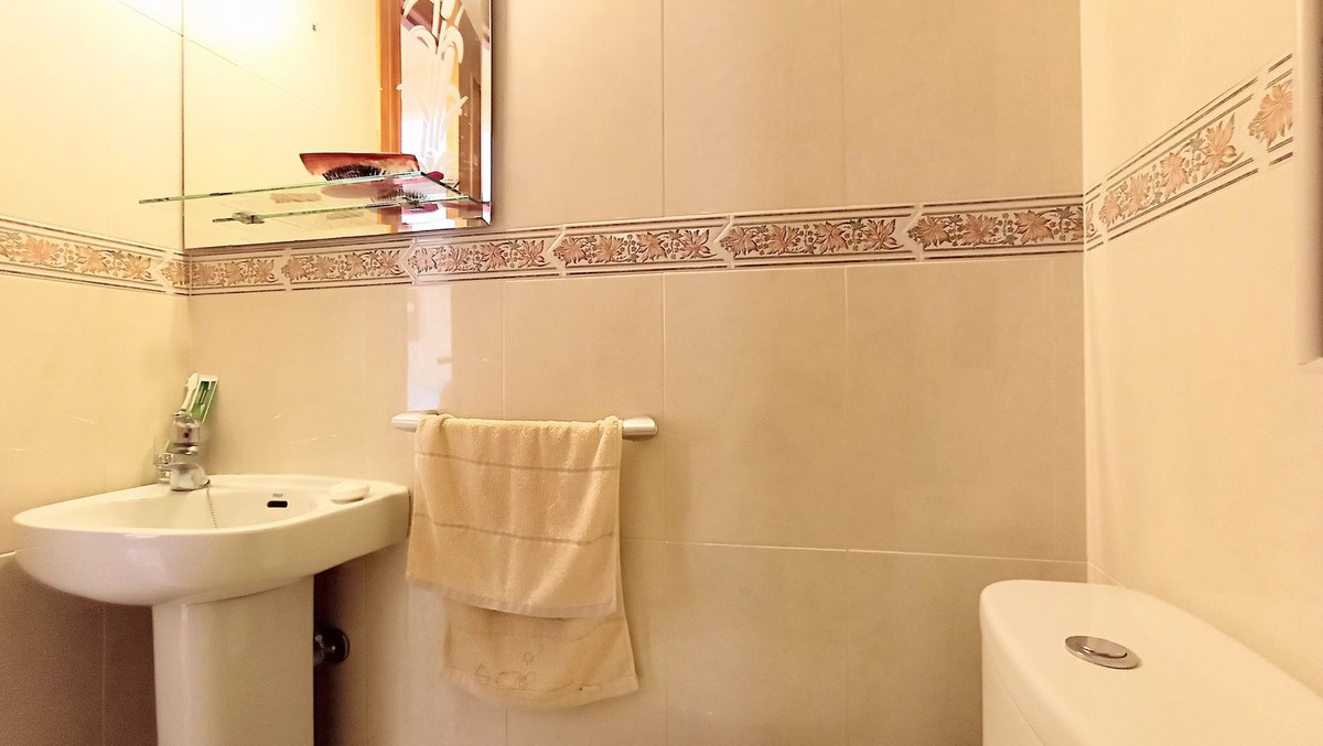 37cce822ce5d71ff34d10f7abde8229f - 6