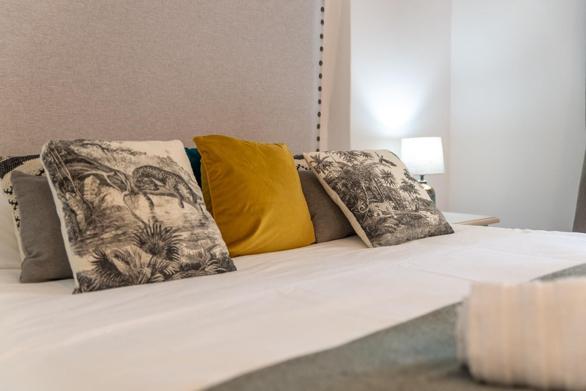 37f007a5cbb3e0cb664b347631ed2c1a - 13