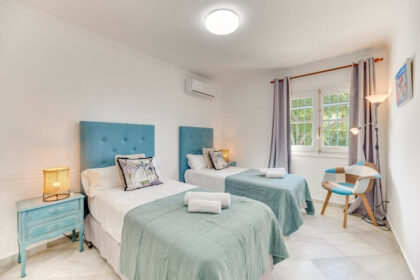 37f007a5cbb3e0cb664b347631ed2c1a - 19