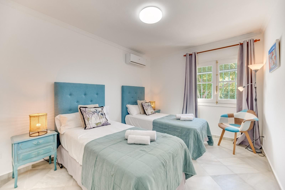 37f007a5cbb3e0cb664b347631ed2c1a - 19