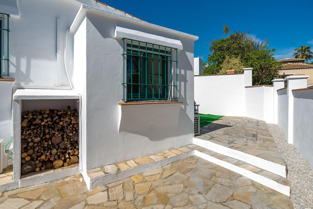 37f007a5cbb3e0cb664b347631ed2c1a - 51