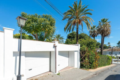 37f007a5cbb3e0cb664b347631ed2c1a - 53