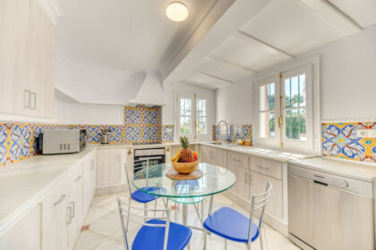 37f007a5cbb3e0cb664b347631ed2c1a - 9