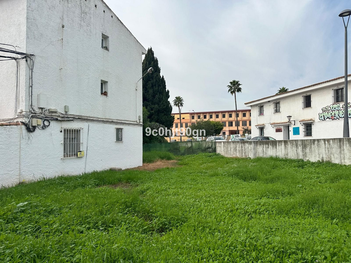 3878ce45f794ee0e78ce3f7af00ea285 - 13