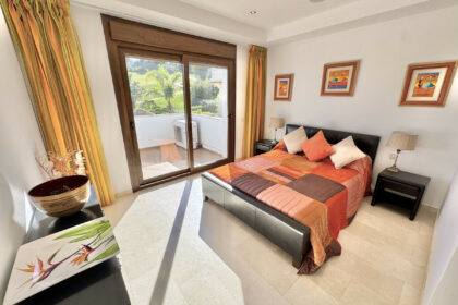 38cf8debc733fc00308aca8f40855cdc - 23