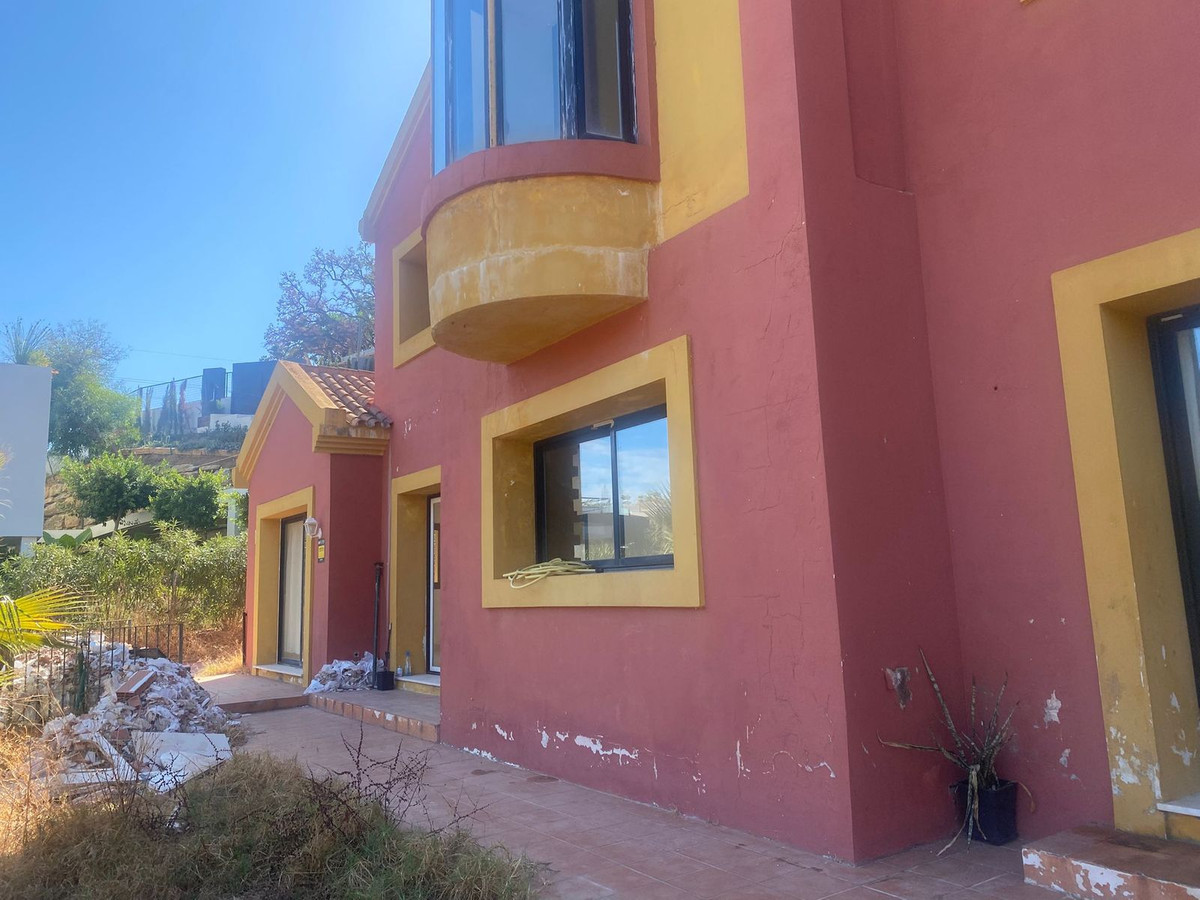 38e838c01a1cf932838a64b842251541 - 10