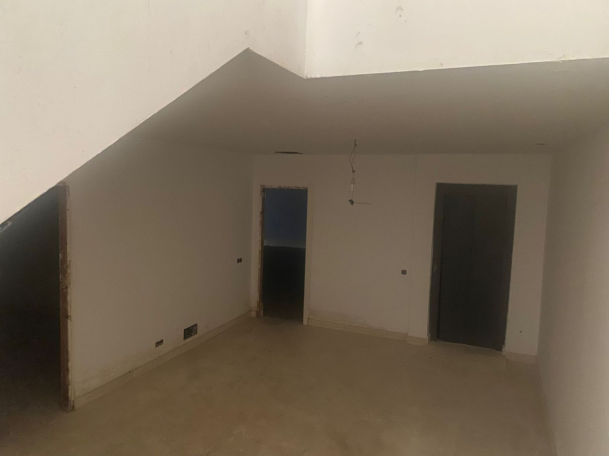 38e838c01a1cf932838a64b842251541 - 15