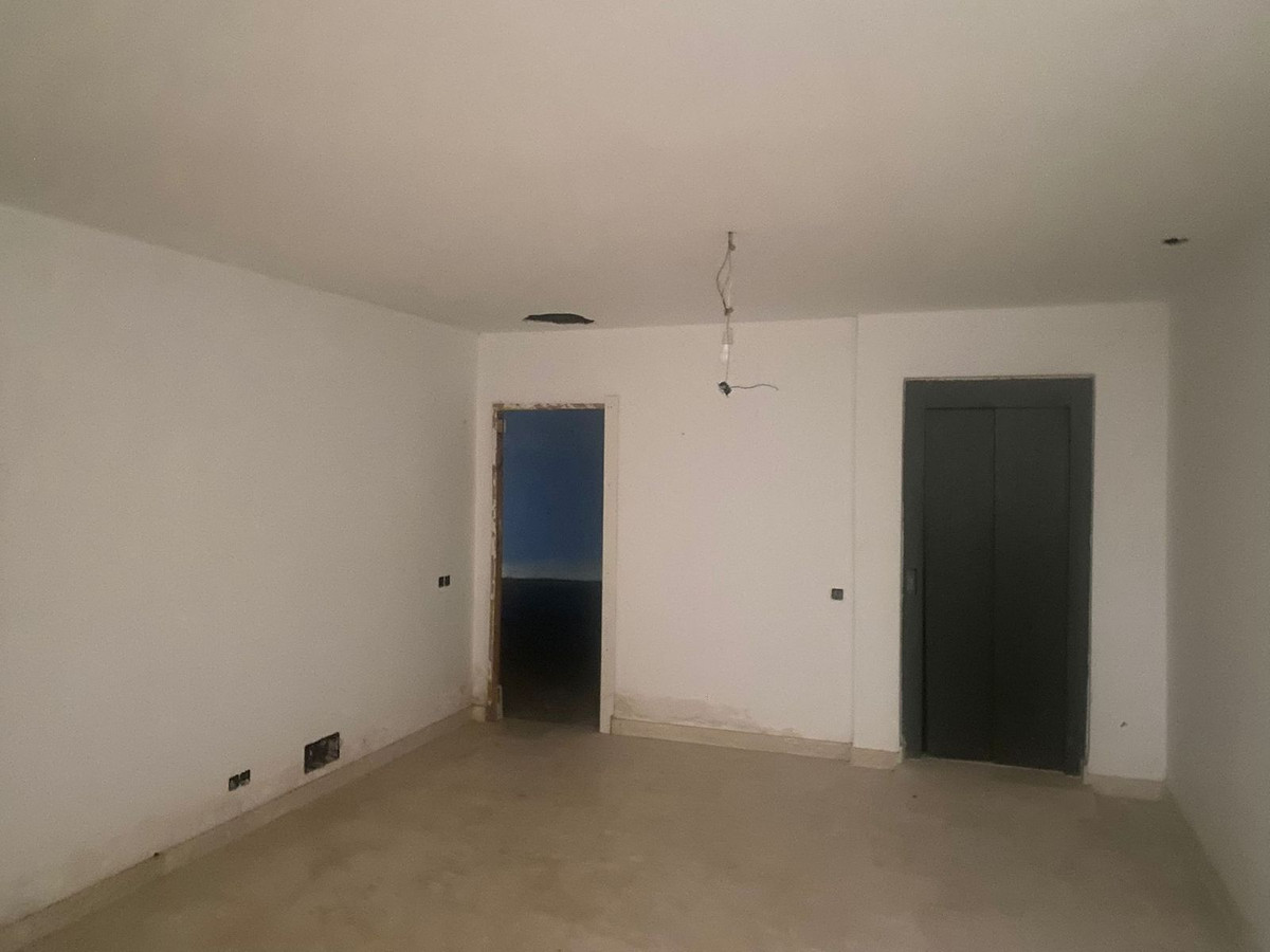 38e838c01a1cf932838a64b842251541 - 16