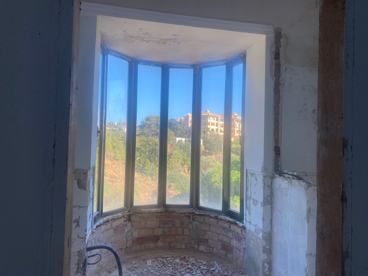 38e838c01a1cf932838a64b842251541 - 21