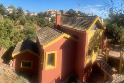 38e838c01a1cf932838a64b842251541 - 23