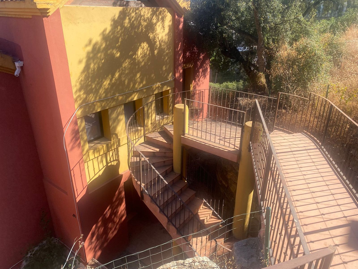 38e838c01a1cf932838a64b842251541 - 8