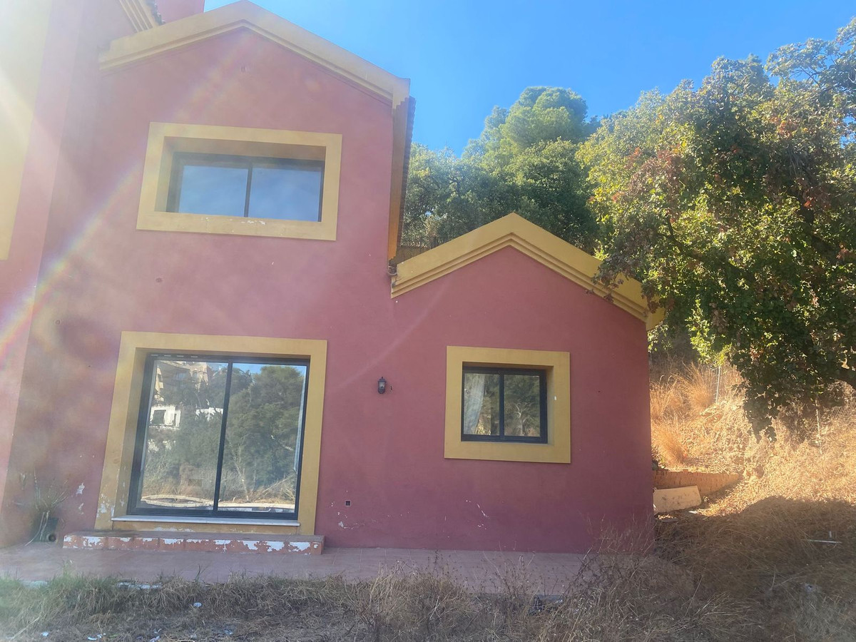 38e838c01a1cf932838a64b842251541 - 9