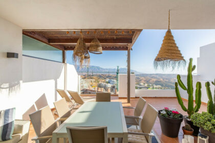 391083b734acd5c41be083eec022e127 - 2