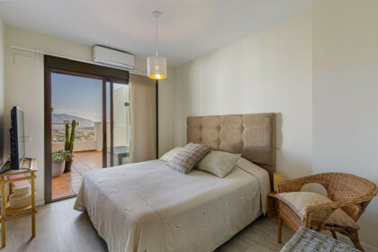 391083b734acd5c41be083eec022e127 - 9