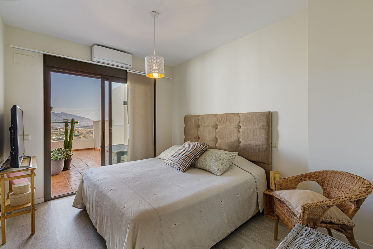 391083b734acd5c41be083eec022e127 - 9