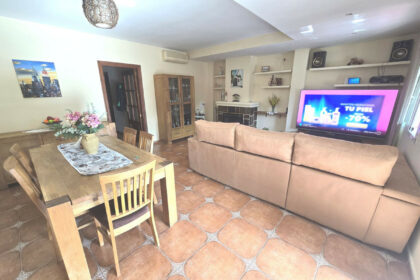 391c08e2180a43beba8c84f52e34170c - 8