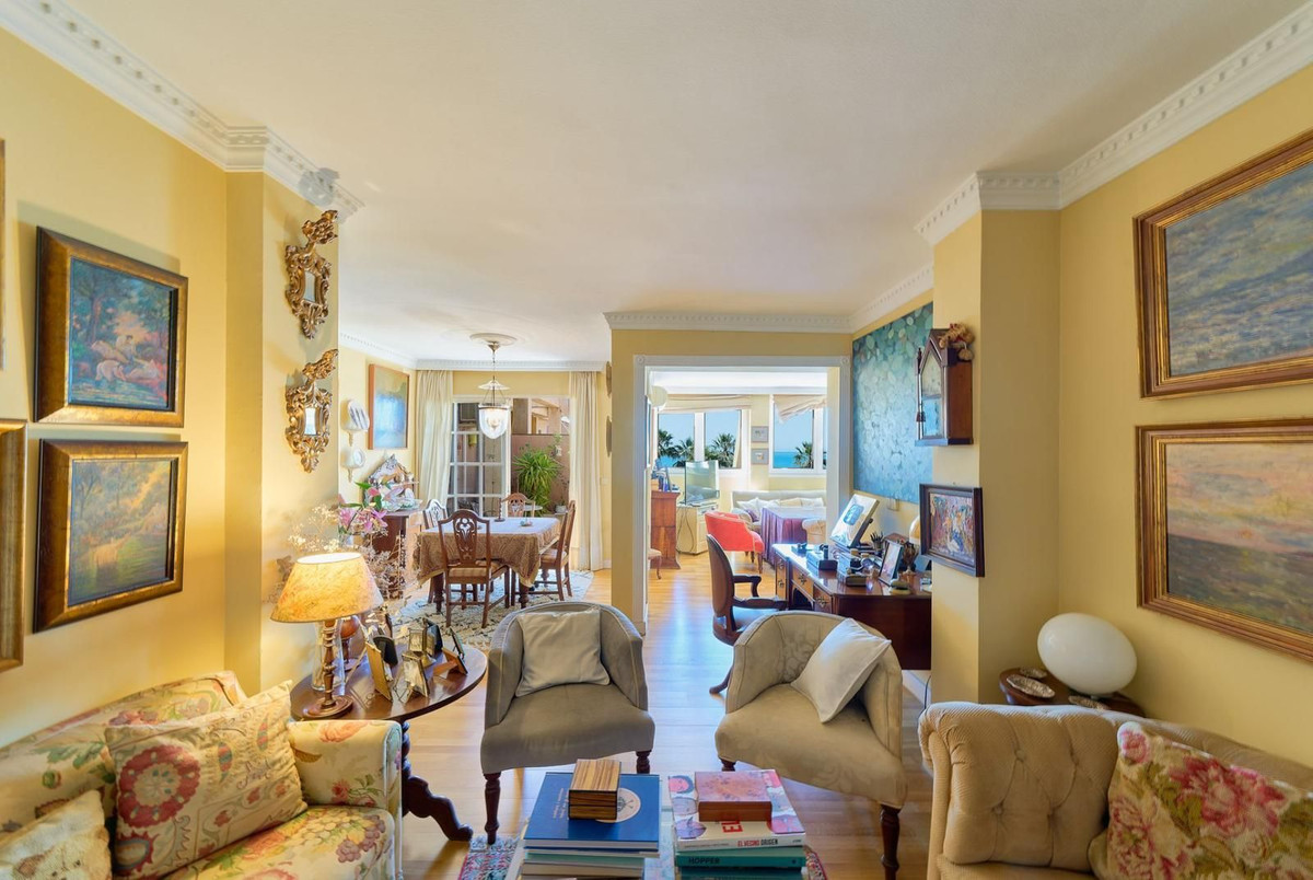 3962d01ff307f77386b5e4d08fcc7ed7 - 21