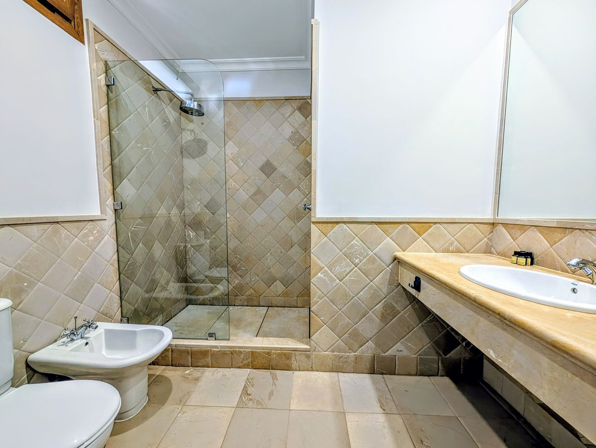 39958808502da6169f9dc91ffebd74d4 - 37