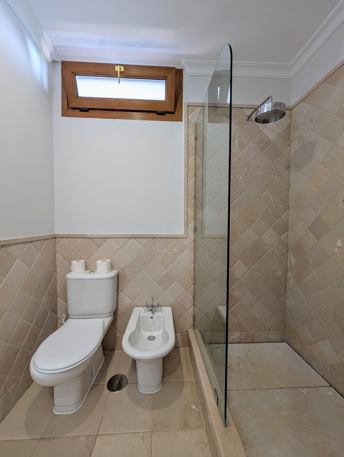 39958808502da6169f9dc91ffebd74d4 - 38