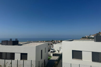 39b761aae4fb28fb654c6037e1e20550 - 1