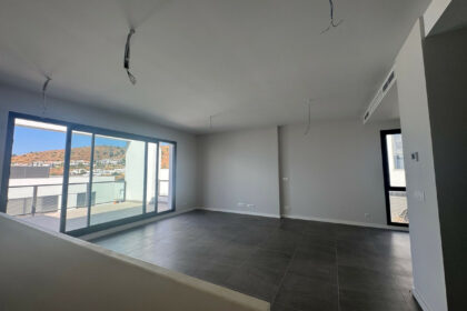 39b761aae4fb28fb654c6037e1e20550 - 10