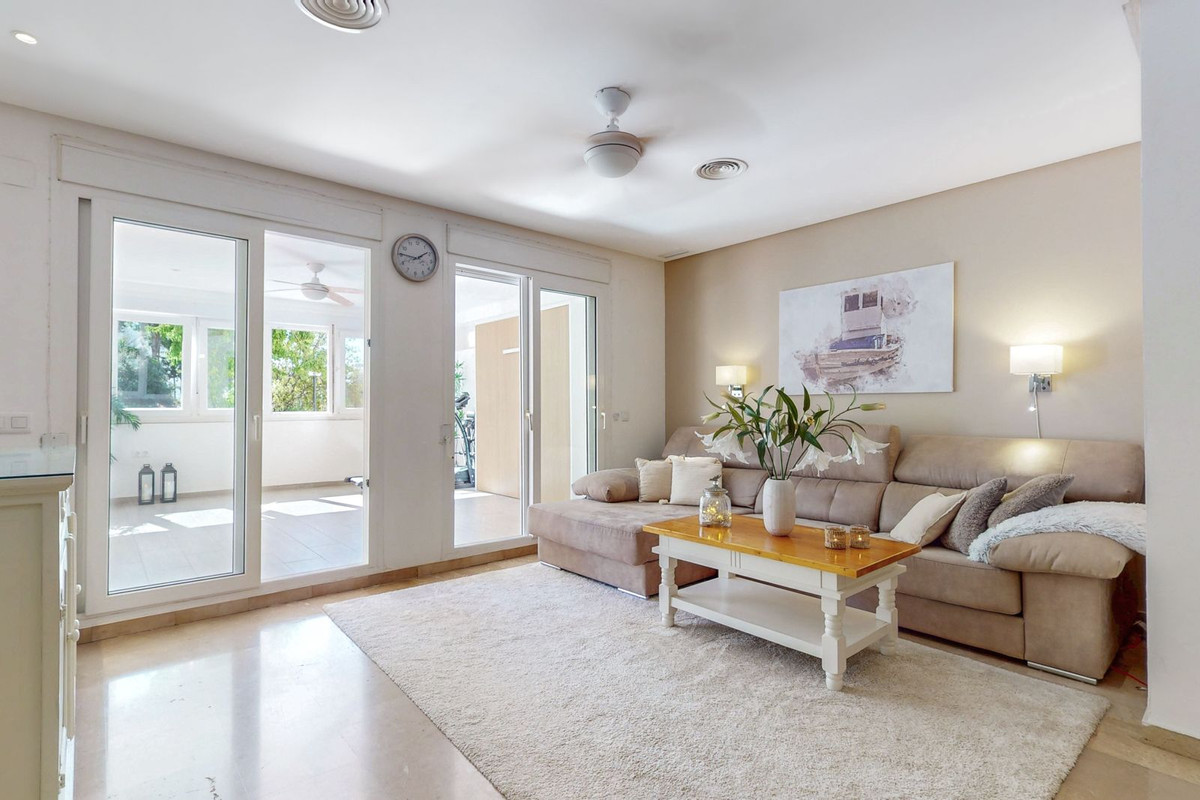 3aa72488ecb11b9fbfcdff8d4e64f615 - 1