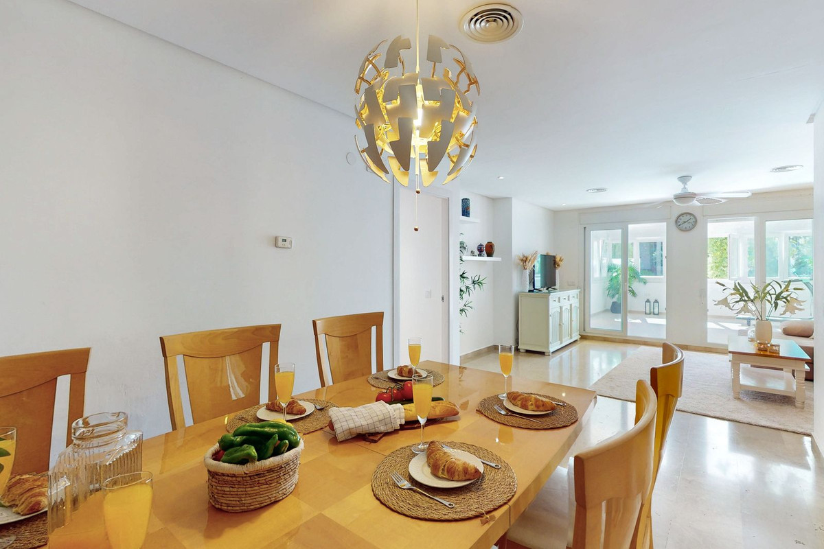 3aa72488ecb11b9fbfcdff8d4e64f615 - 24