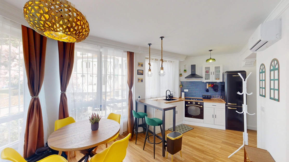 3b02ff9d1a6e0f150269e29b0a2aaf19 - 1