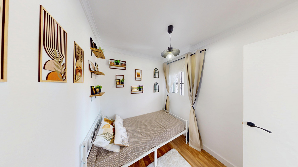 3b02ff9d1a6e0f150269e29b0a2aaf19 - 10