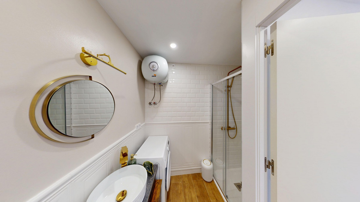 3b02ff9d1a6e0f150269e29b0a2aaf19 - 14