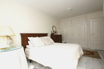 3b270ba141b24c52d95aea2a0dabad23 - 11