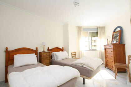 3b270ba141b24c52d95aea2a0dabad23 - 13